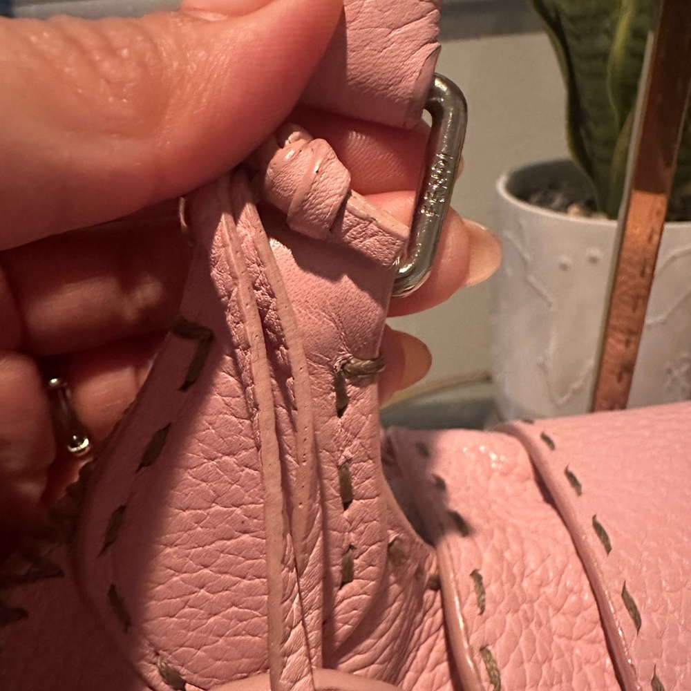 Fendi Salleria Blush Pink Leather Shoulder Bag with dustbag - Picture 5 of 17